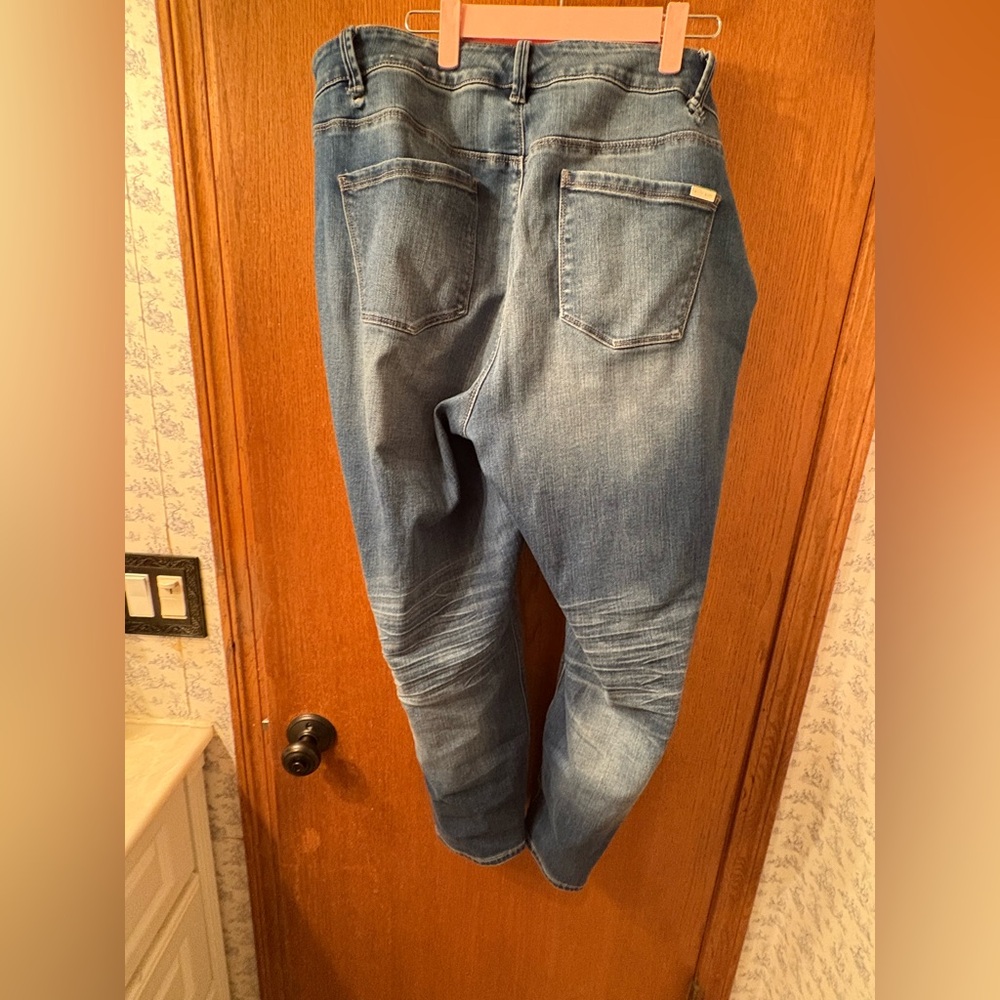 White House Black Market The Skinny Ankle Jeans HTF 20W plus distressed stretch - Picture 11 of 12